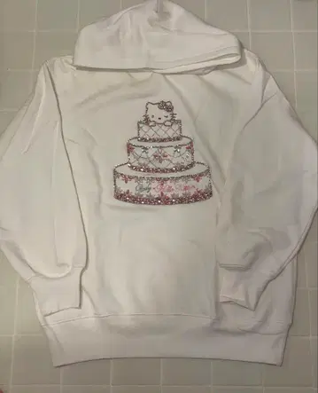 rady 헬로키티 벌스데이 후드티