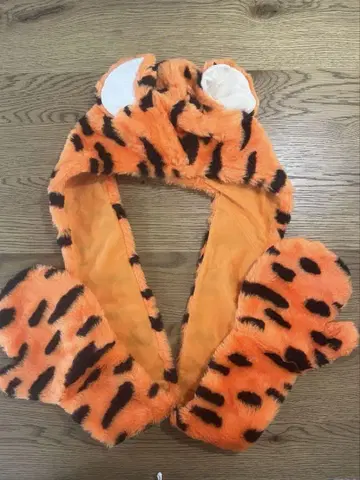 [새상품급] 도쿄 디즈니 리조트 티거 머플러 팬캡