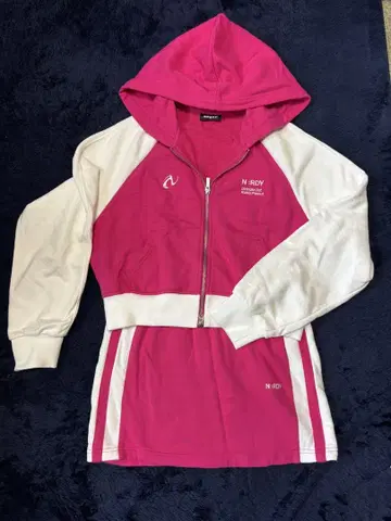 NERDY(널디) 후드티 후드 부착 & 스커트 셋업 M 사이즈