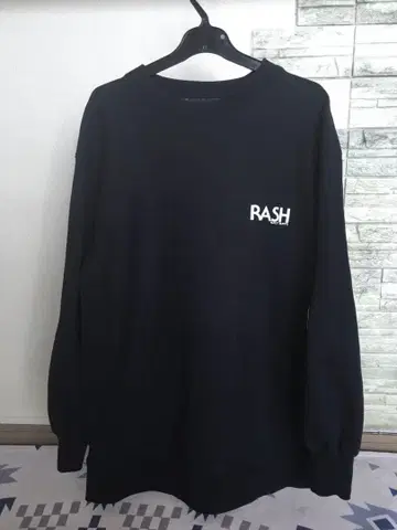 새상품급! RASH WET SUITS 깃털 백 맨투맨 XL 트레이닝복
