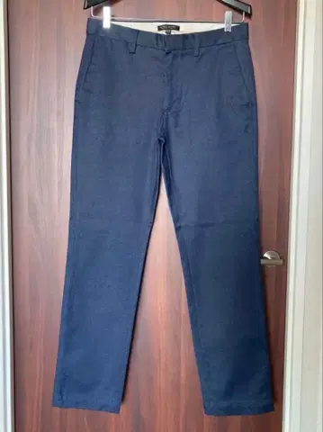 [새상품급] Banana Republic 네이비 스트레이트핏 치노 팬츠