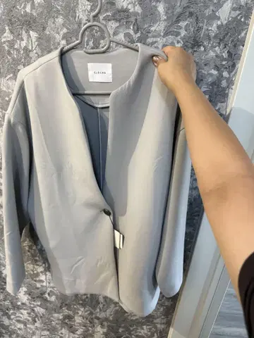 세일 새상품 CLOCHE 크로셰 노카라 자켓 그레이 F 사이즈