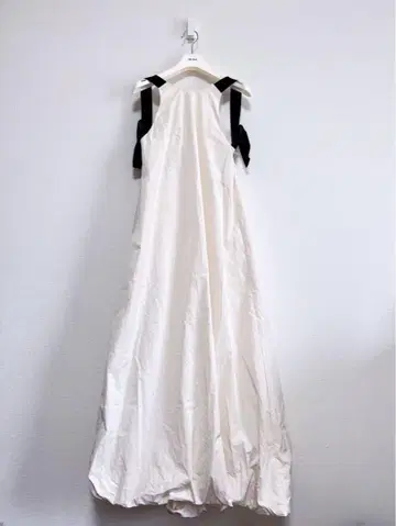 Little Suzie Cross Belt Balloon Dress