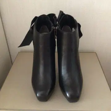 넘버투웬티원 바이 마키우에하라 숏부츠