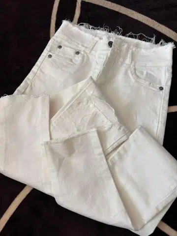 SWEET HEARTS 화이트 데님 프린지 마무리