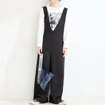 B.C STOCK 딥 V 라인 살로펫