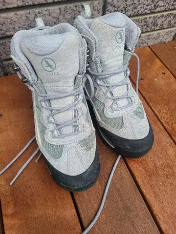 AIGLE 트레킹 슈즈 22.5cm