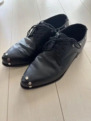 ORIMI GOOD BOY STUDDED POINTY SHOES