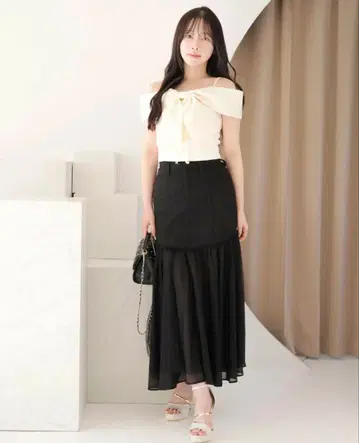 LIP SERVICE 시어 도킹 스커트