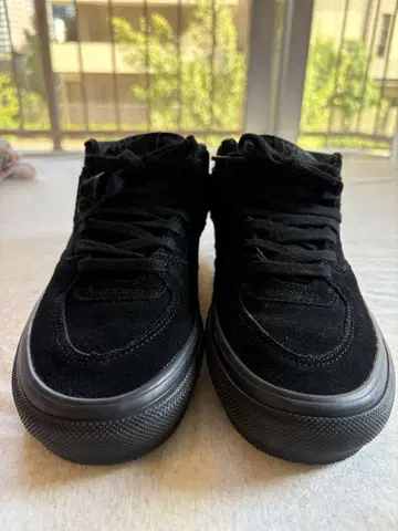 VANS 하프캡 스니커즈