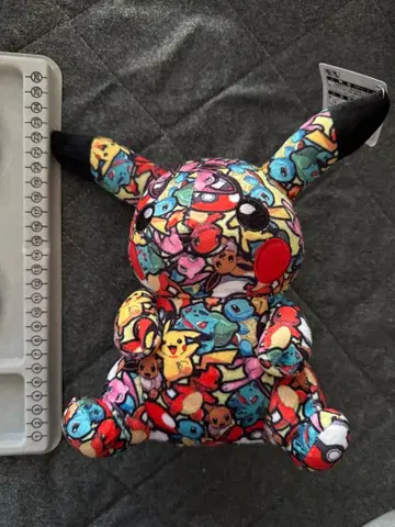 피카츄 그래피티 올 패턴 봉제 인형