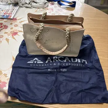 ARCADIA 핸드백 베이지