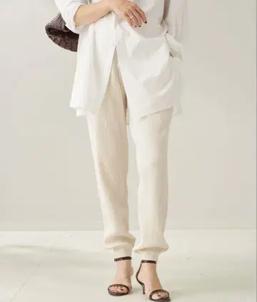 BASERANGE SWEAT 팬츠