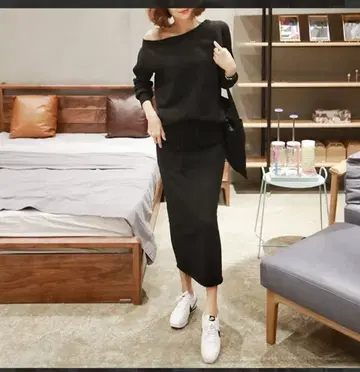 MILILANI 밀라니 블랙 맨투맨 셋업 한국