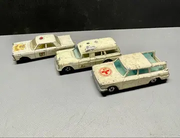 lesney matchbox 코기 구급차 경찰차 폴리스 벤츠 3대