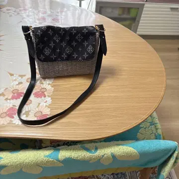 데일리 러셋 숄더백 블랙/베이지