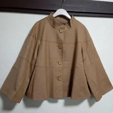 새상품급 레리안 노카라 카멜 자켓