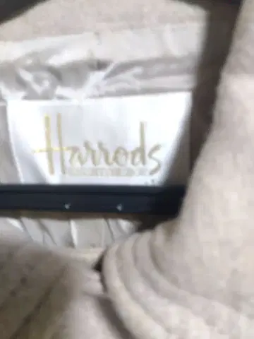 Harrods 베이지 더블 브레스트 자켓과 스커트 세트