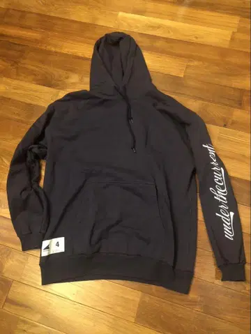 DESCENDANTOrganicCottonHoodedSweatshirt