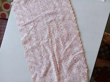 핑크 자수 숄