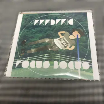 단종 프레데릭의 CD Focus 흐리게 하기