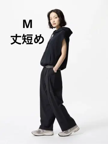 유니클로 울트라 스트레치 액티브 와이드 팬츠 M 기장 짧음 블랙
