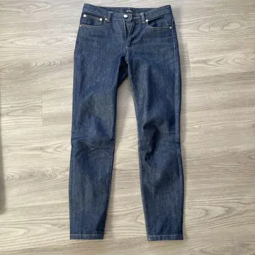 A.P.C. 스키니 데님 26 사이즈 다크 블루