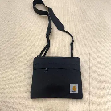 Carhartt 블랙 숄더백
