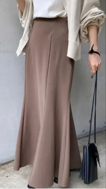 CAPRICIEUX LE'MAGE 하이웨스트 머메이드 스커트