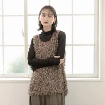 새상품 정가 9,900 MICALLE MICALLE 프린지 상의 브라운