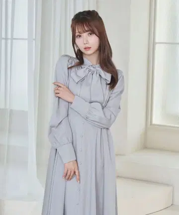 로제 뮤즈 스트라이프 플레어 드레스 로제미