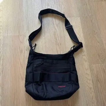 브리핑 DAY TRIPPER 데이트리퍼 숄더백