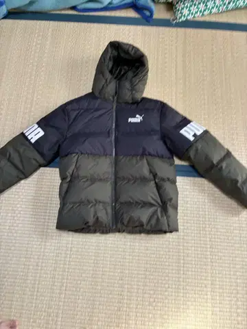 PUMA 다운 자켓 블랙/올리브
