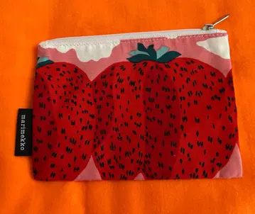 marimekko 이치고 패턴 파우치