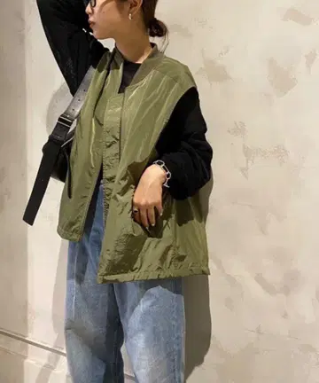 비어즐리 FRIPIER MA-1 베스트 나일론 자켓