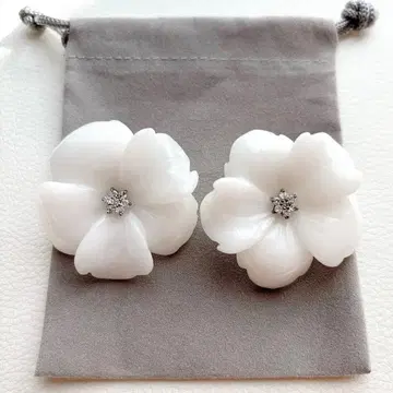 레어 화이트 쉘 귀걸이 이탈리아제 스와로브스키 925 각인 있음