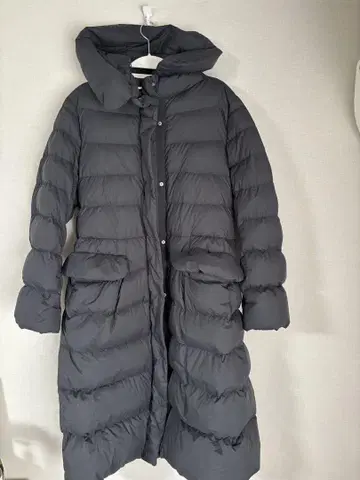 UNIQLO +j 울트라 라이트 다운 L