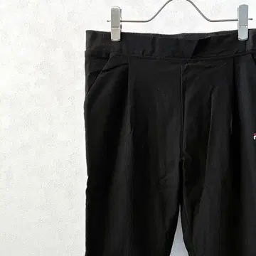 FILA 슬랙스 로고 자수 허리밴딩 스트레치 심플 LL 빅