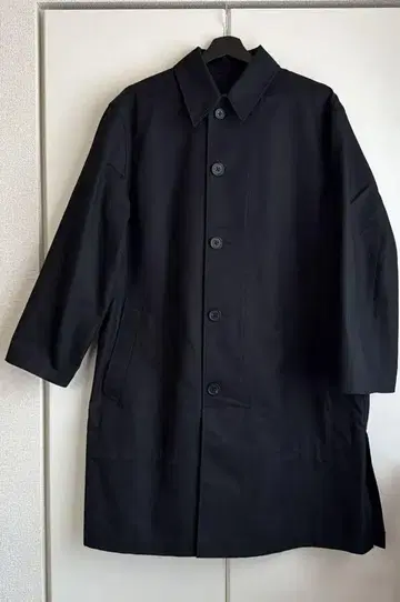 UNIQLO U 블랙 스텐카라 코트