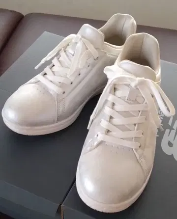 CEDAR CREST 핑거프리 슈즈 실버 23.5cm