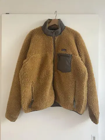 Patagonia 클래식 레트로 가디건 테킬라 골드