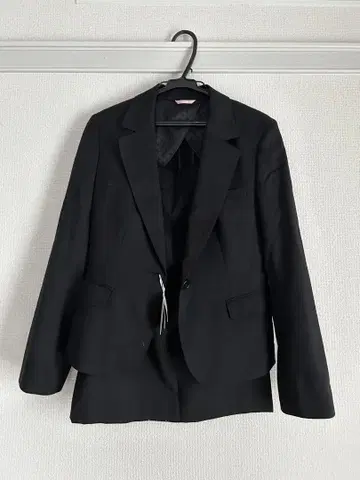 노브랜드 블랙 수트 자켓+스커트