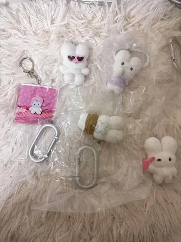 beco+81 엉덩이 귀 토끼 가챠가챠 스트랩