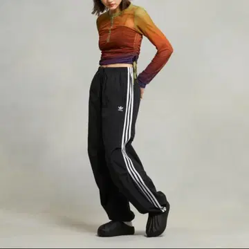 adidas 파라슈트 팬츠