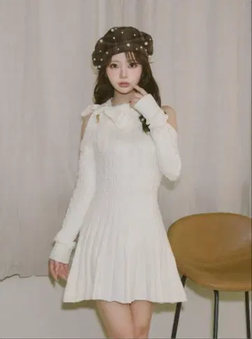 DARICH 암홀 플레어 니트 미니 원피스
