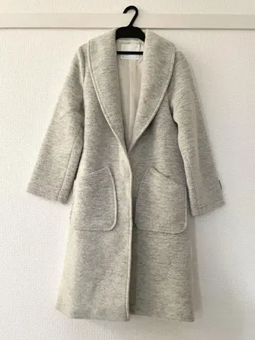 CECIL McBEE 그레이와 핑크의 롱 코트