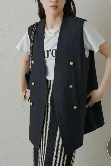 미사용 새상품 loungedress 헤링본 베스트 자켓 블랙 골드 버튼