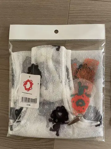미야쿠미야쿠 모노톤 클립 포함 레이스 백 블랙미야쿠미야쿠