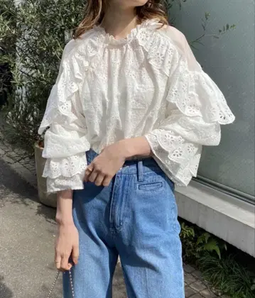 프릴 블라우스 화이트
