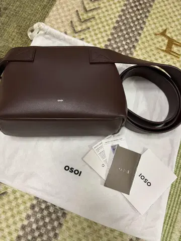 OSOI 브라운 가죽 숄더백